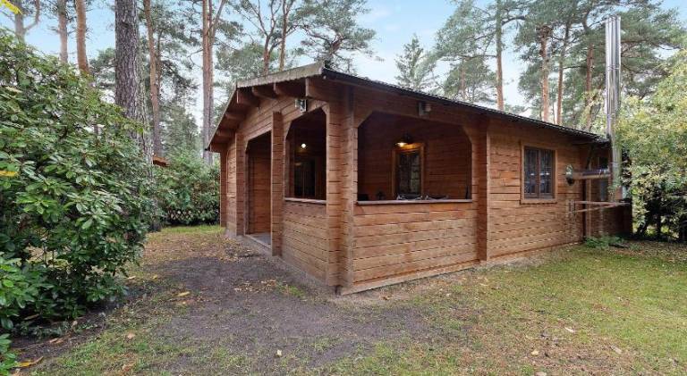 Charming rental apartment with grill & yard | Beach nearby | Pet-friendly in Berlin