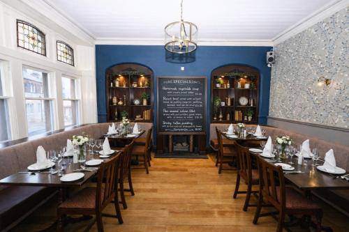 The Station Hotel — photo 2