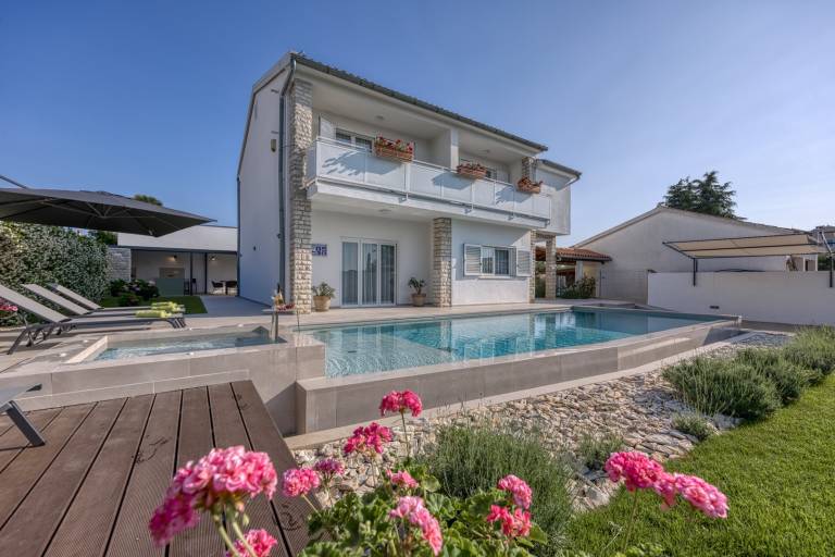 Vila Mihatovići