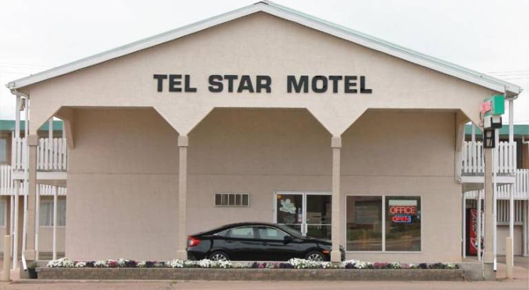 Tel Star Motel