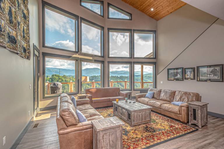 Viewtopia - Luxury Smoky Mountain Cabin in Gatlinburg Views, Hot Tub, Firepit & Game Loft in Gatlinburg, TN