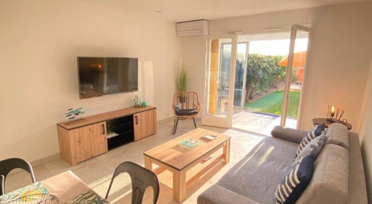 Apartment with 1 room for 5 persons — photo 2