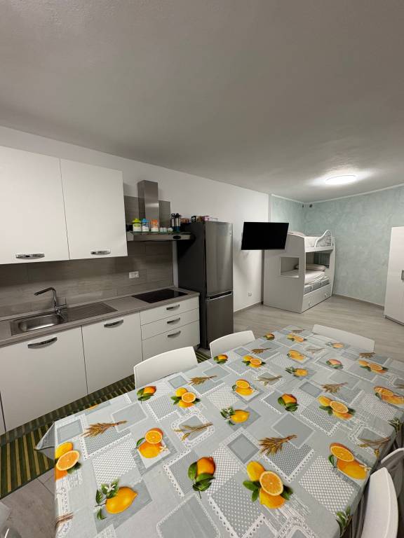 Apartment with 1 room for 5 persons — photo 2
