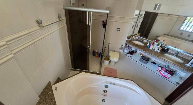 Vacation home with jacuzzi & pool — photo 2