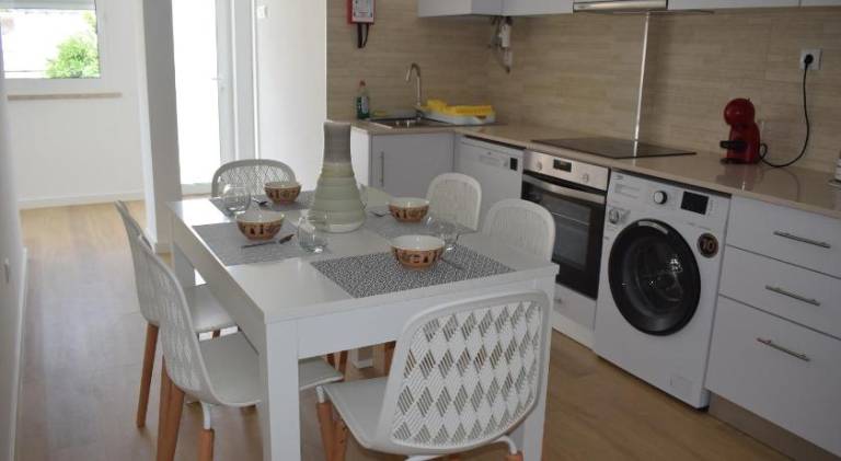 Apartment | Near Monastery of Santa Cruz — photo 2