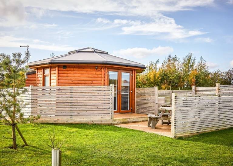 Chalet East Garton