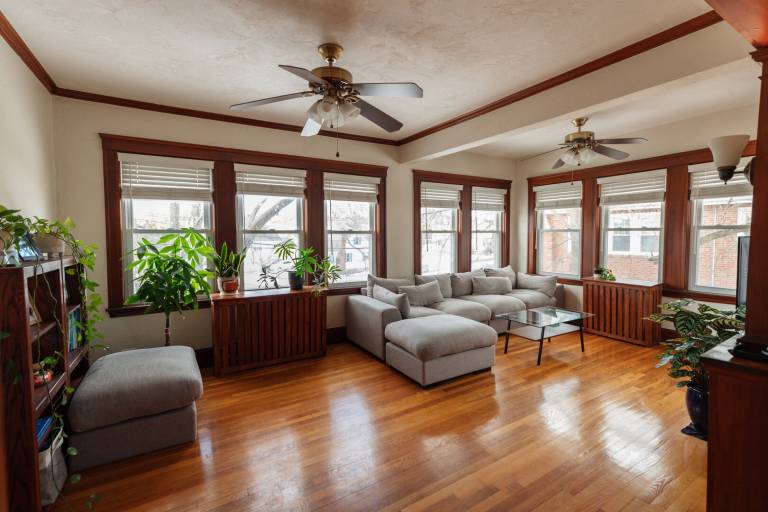 Apartment with garden — photo 4
