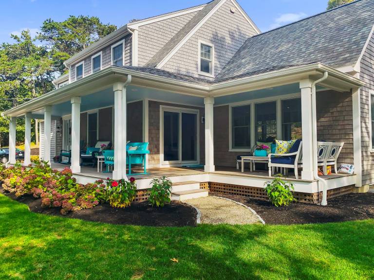 Chatham Luxury Retreat—Porch, Art & Family Fun — photo 4