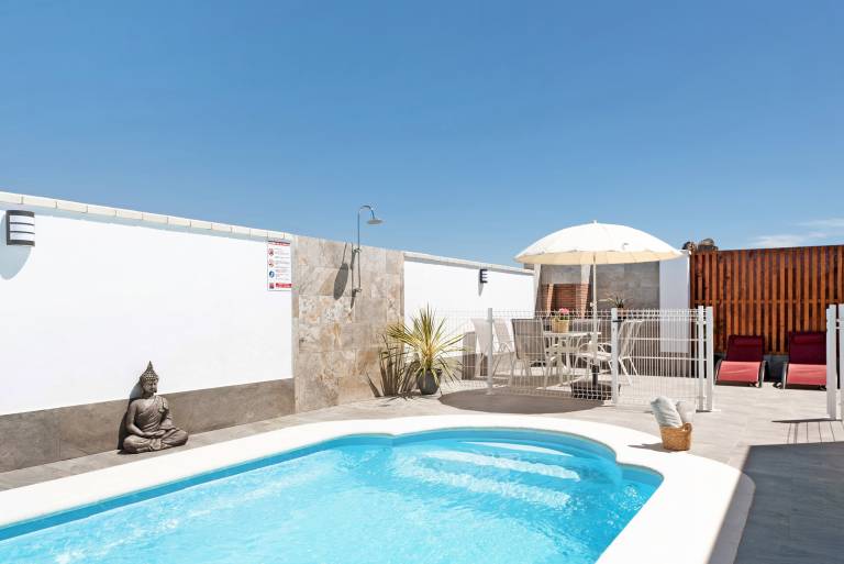 House with barbeque, patio & yard | Garden view in Cádiz