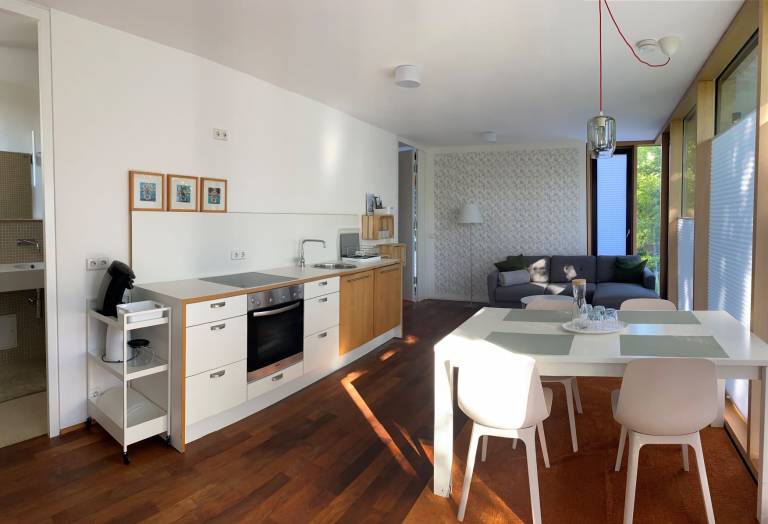 Holiday apartment with grill, garden & patio | Garden view — photo 5