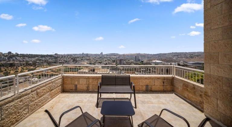 Rental apartment with jacuzzi & pool | Pet-friendly — photo 5