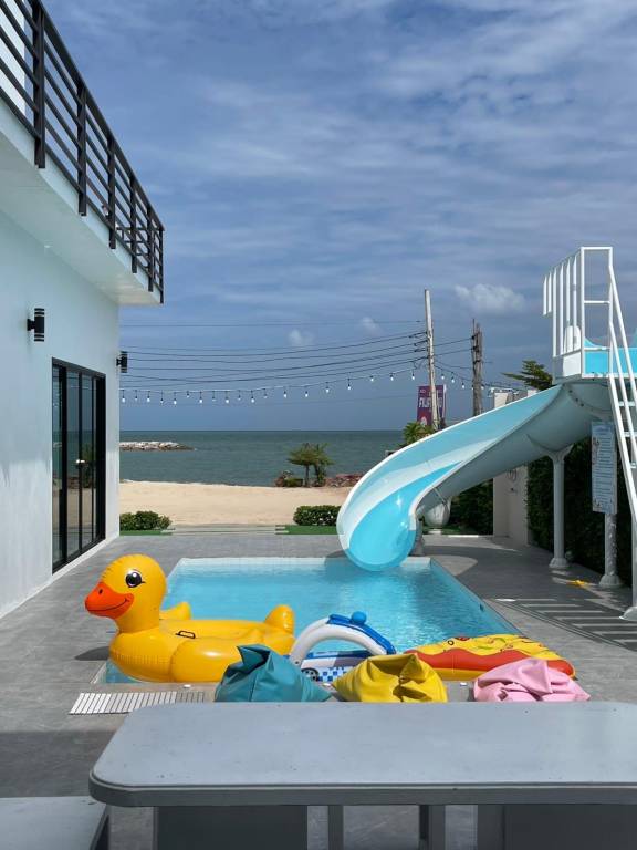 Privacy Beach pool villa — photo 3