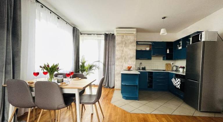 Rental apartment with 2 rooms for 6 persons in Opole