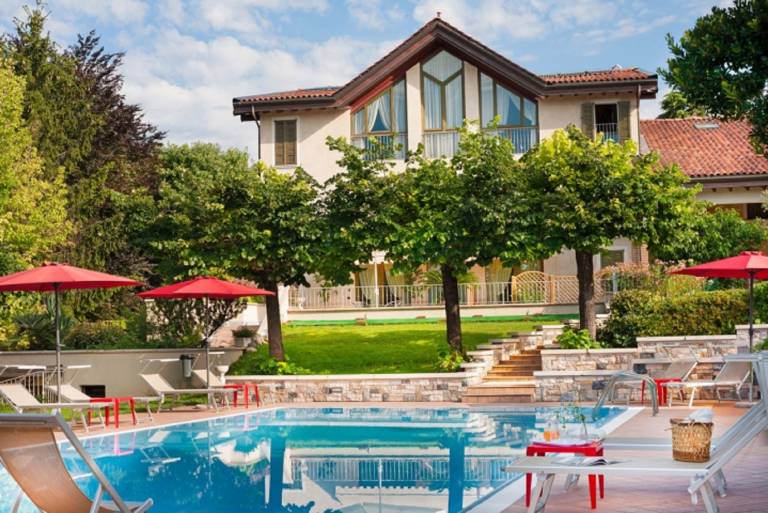Fully equipped apartment with pool, garden & terrace | Mountain view | Dogs allowed — photo 2