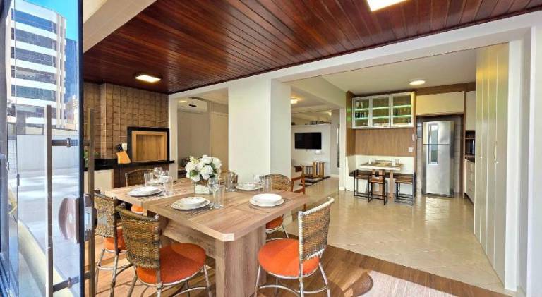 Charming holiday apartment | Next to the beach | Pets allowed in Itapema