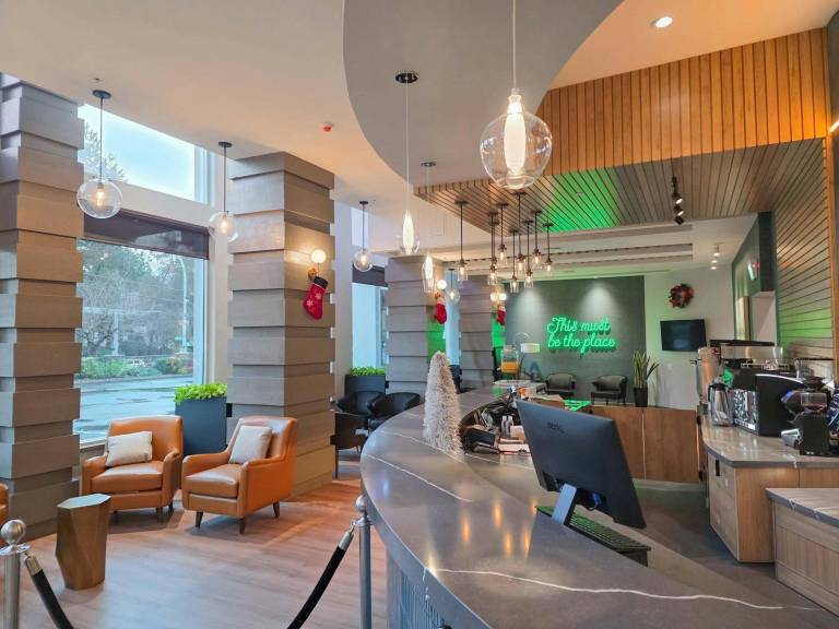 Sandman Signature Surrey-Guildford Suites — photo 2