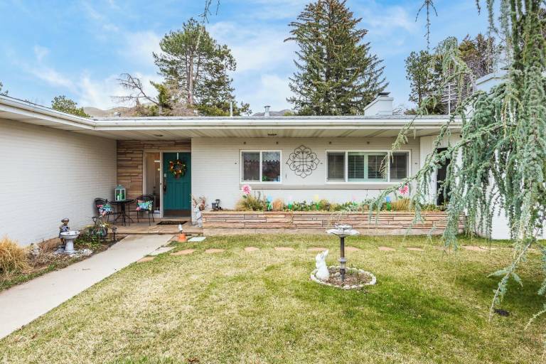 House Sunnyside East