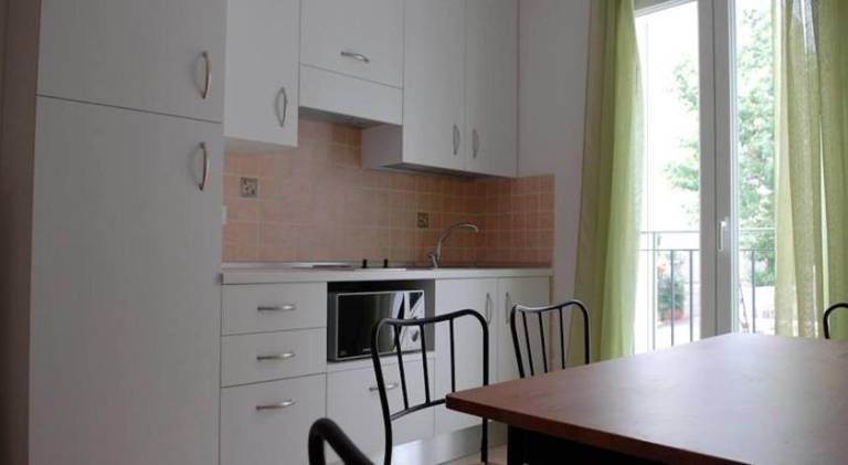 Serviced apartment with terrace — photo 5