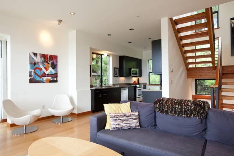 Child-friendly charming condo | Pet-friendly — photo 3