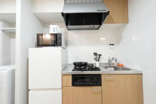 Pension 4 Chome-33 Kitashinjuku
