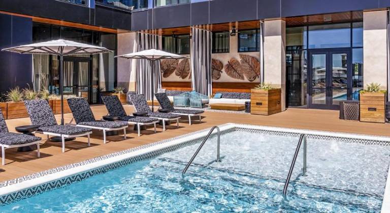 Holiday apartment with yard, barbeque & pool | Next to Freedom Trail — photo 4