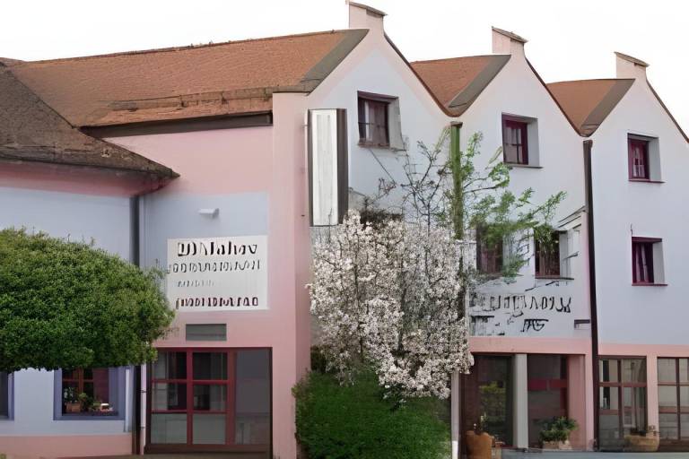 Arthotel Restaurant Pfeffermuhle in Ingolstadt