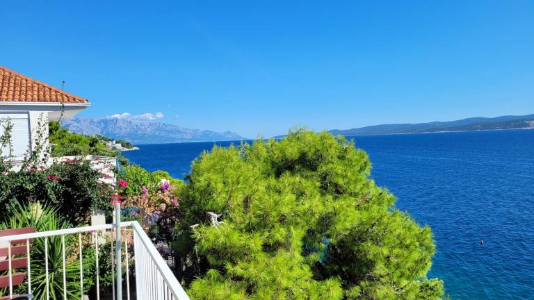 Apartment with yard | Sea view — photo 4