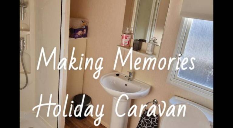 Making Memories Holiday Caravan — photo 2