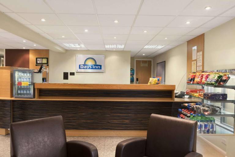 Days Inn by Wyndham Warwick North M40 — photo 4