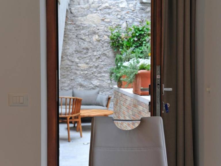 Holiday apartment with yard & terrace | Mountain view — photo 4