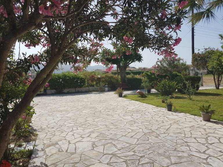 Apartment Laganas