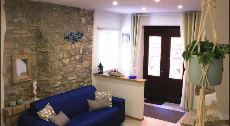 House with 2 rooms for 6 persons in Piran