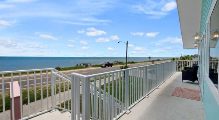 Pleasant apartment | Close to the beach | Pets are welcome in Flagler Beach, FL