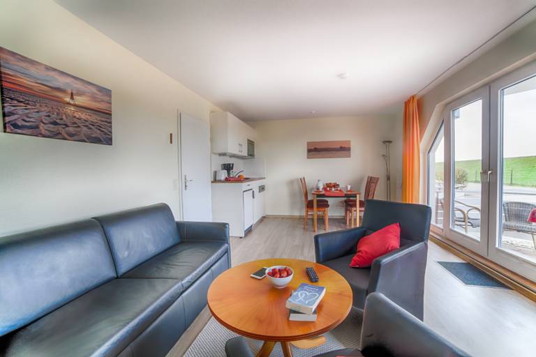 Fully equipped nice rental apartment with patio | Close to the beach | Pet-friendly — photo 3