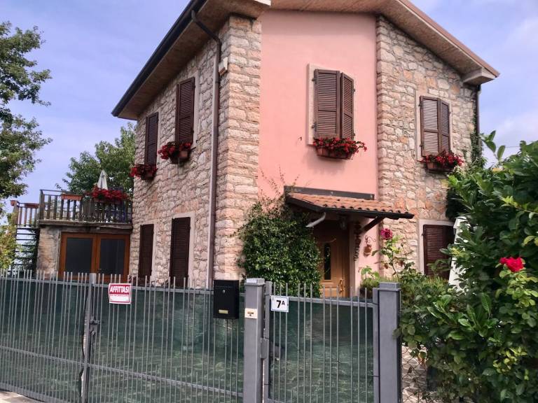 Holiday Home 'Villetta Singola' with Lake View, Private Terrace and Wi-Fi — photo 2