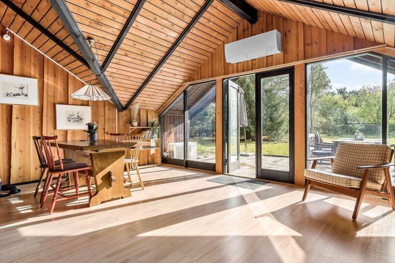 Wonderful vacation home with yard, BBQ & terrace | Dogs allowed — photo 4