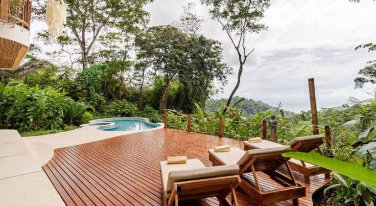 Villa with pool & jacuzzi | Pets are welcome — photo 4