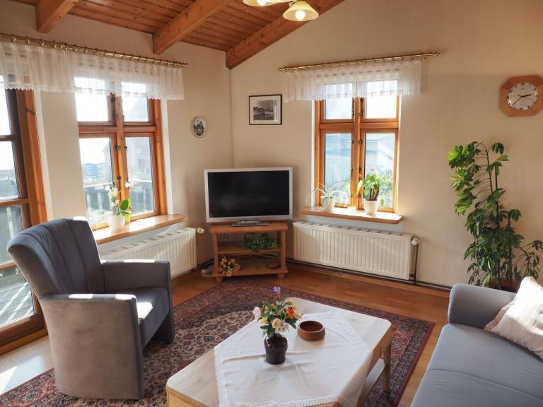 Ferienwohnung mit Balkon und Schleiblick