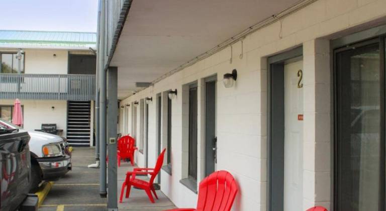 Granby River Inn & Suites — photo 3