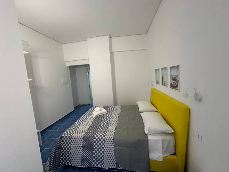Beautiful private room with fast internet | City view | Beach nearby | Pets are welcome — photo 2