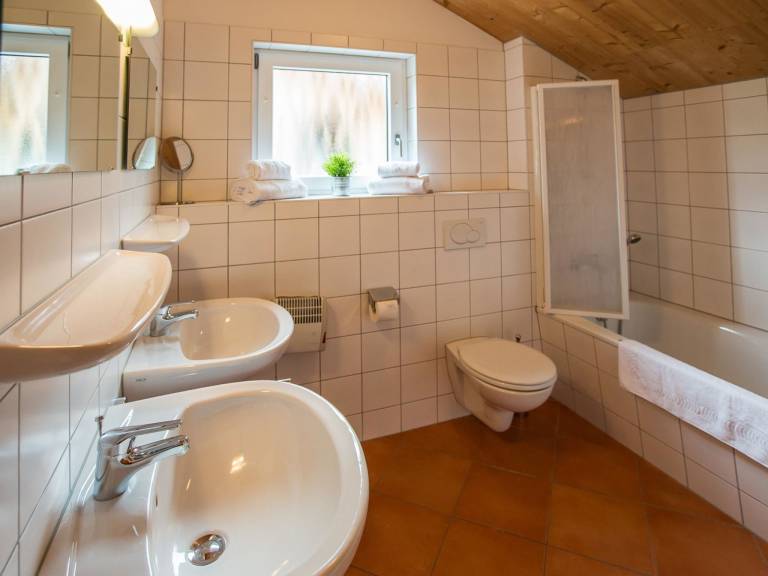Charming vacation home with pool, terrace & sauna | Ski nearby | Dogs allowed — photo 5