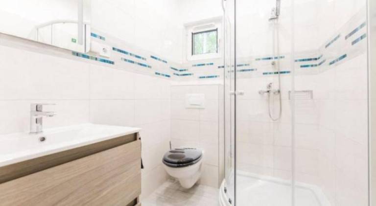 Bowery Guest Houses - Arnyas vendeghazak - jakuzzi hasznalattal — photo 2