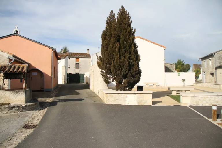 House Poitiers