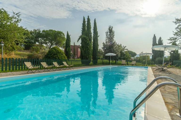 Villa with grill — photo 3