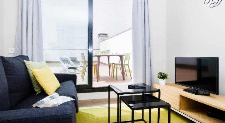 Holiday apartment with terrace | Close to Magic Fountain of Montjuïc | Pets are welcome in San Ramon, CA