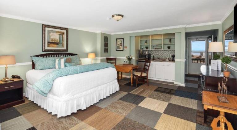 Ocean Inn on Nantasket Beach — photo 2