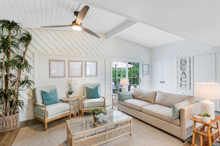 House Naples