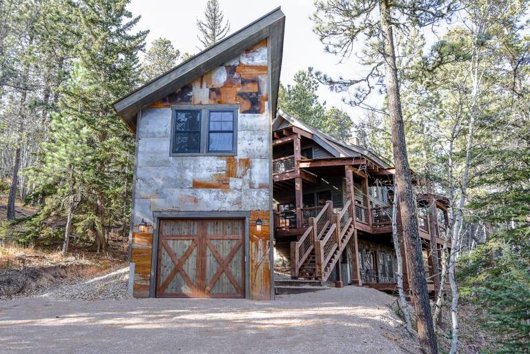 Cabin Lead