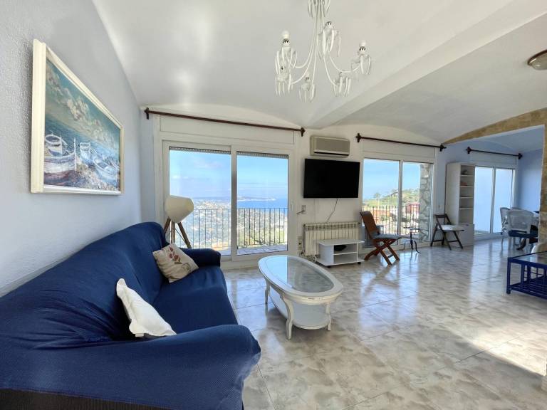 Pleasant villa with yard & patio | Sea view | Pets are welcome — photo 3