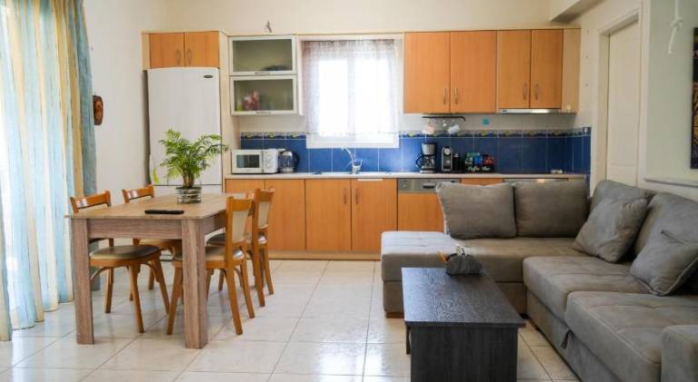 Rental apartment with terrace, garden & grill — photo 4